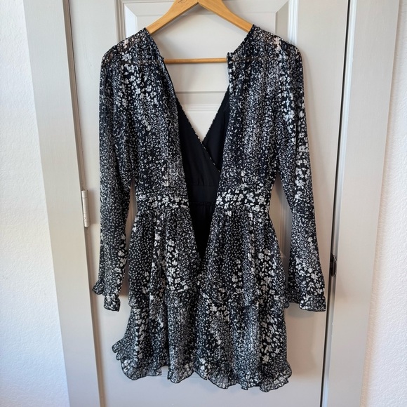 Lulus Love Me Right Black Floral Print Long Sleeve Tiered Mini Dress Size XS - Picture 9 of 9